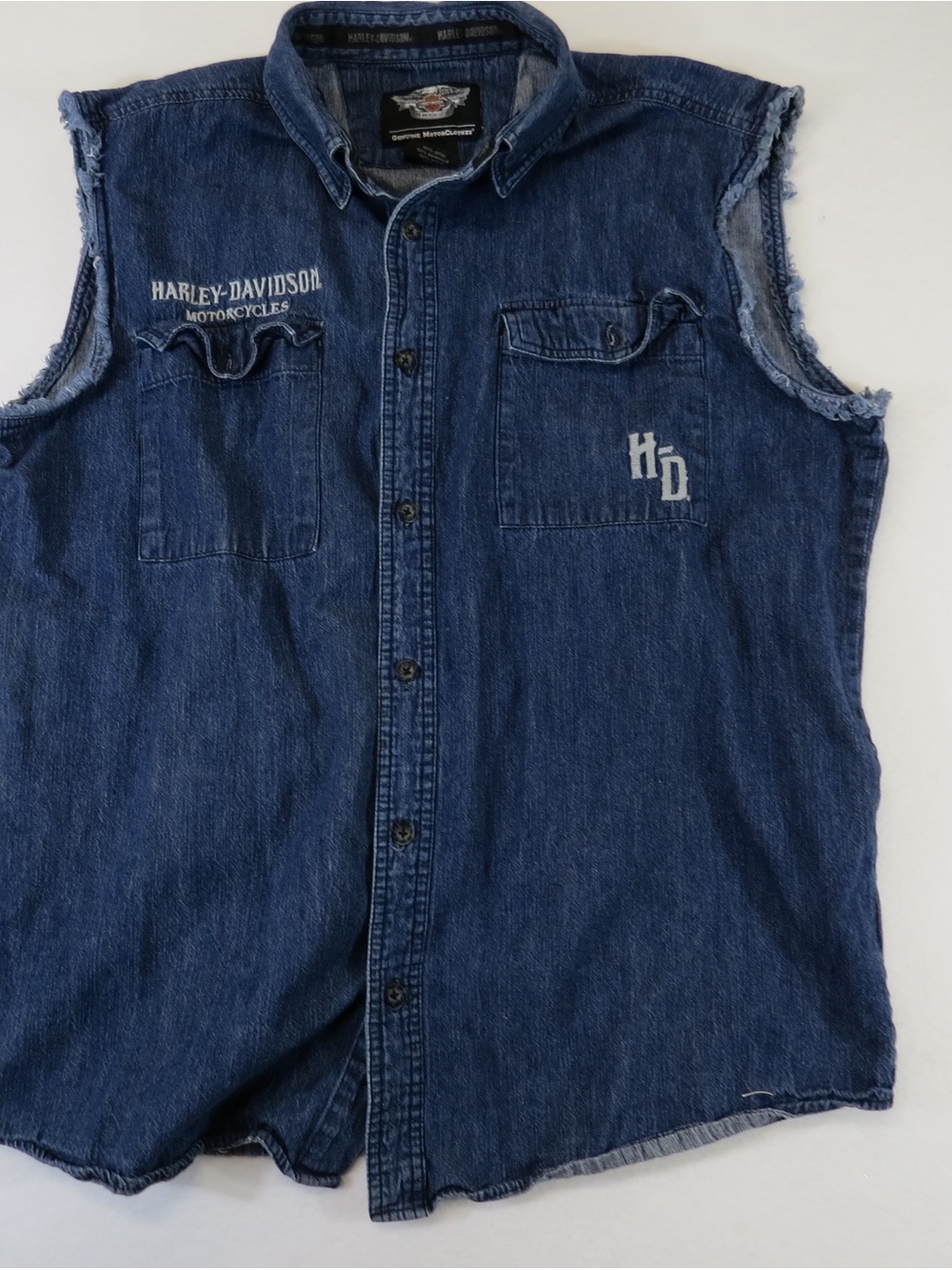 Harley-Davidson men’s XL Denim Sleeveless frayed Button-Down Shirt embroidered